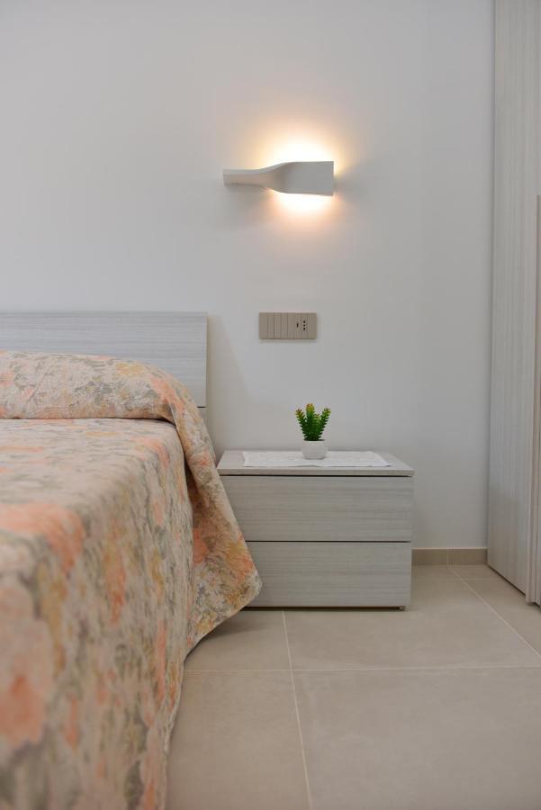 La Dimora Di Venere Villa อาเจโรลา ภายนอก รูปภาพ